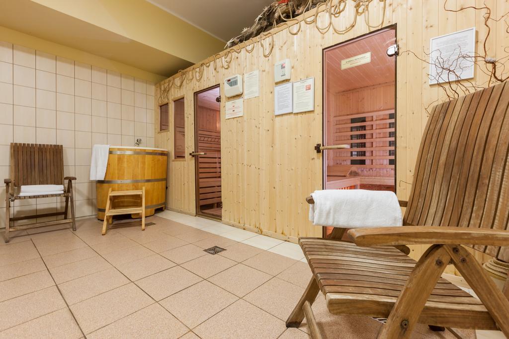 דומבקי Bursztyn - Bernstein Spa & Wellness מראה חיצוני תמונה