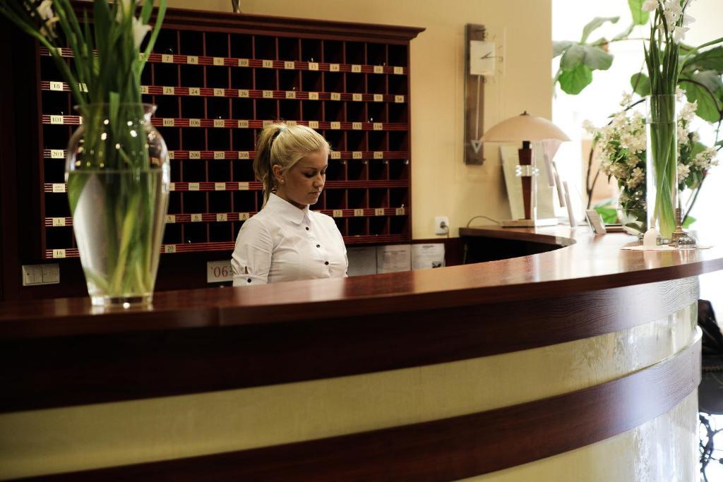 דומבקי Bursztyn - Bernstein Spa & Wellness מראה חיצוני תמונה