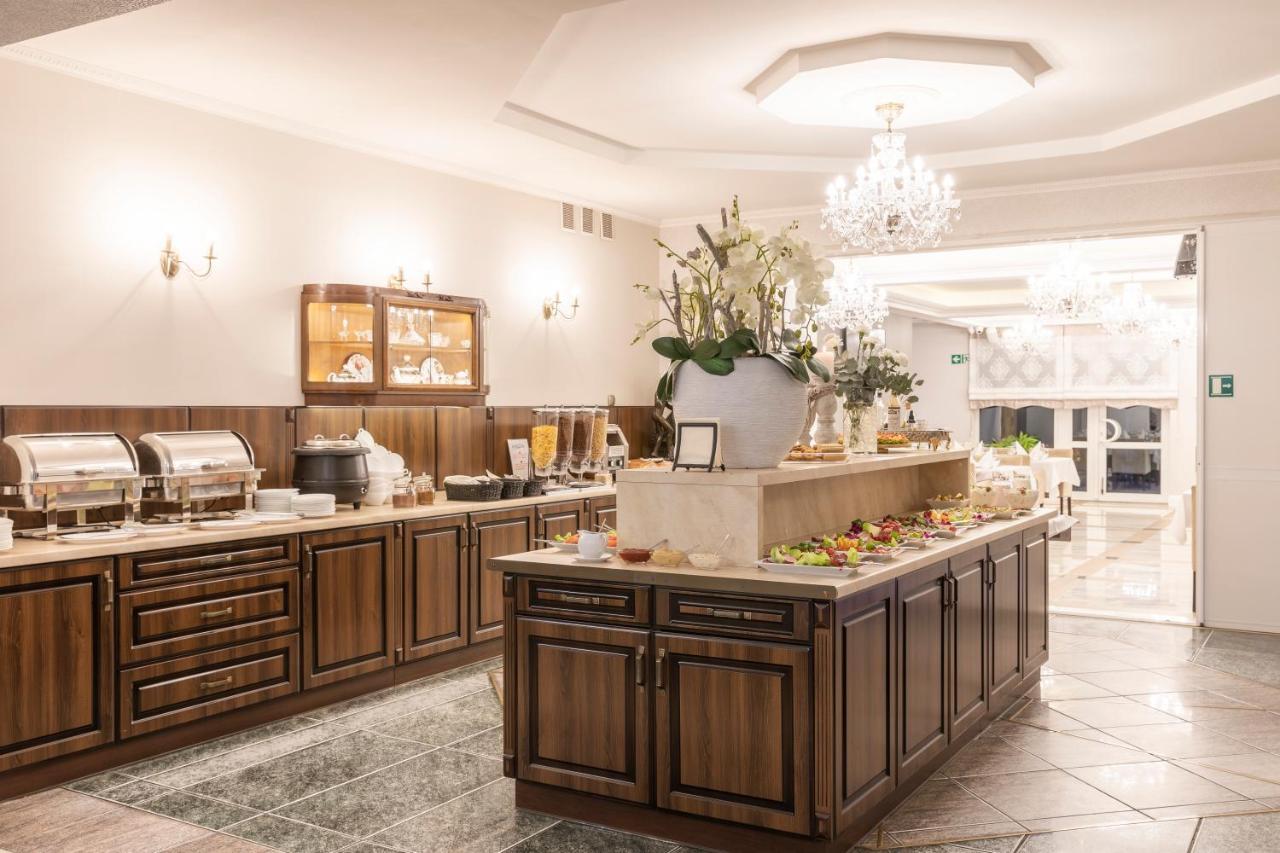דומבקי Bursztyn - Bernstein Spa & Wellness מראה חיצוני תמונה