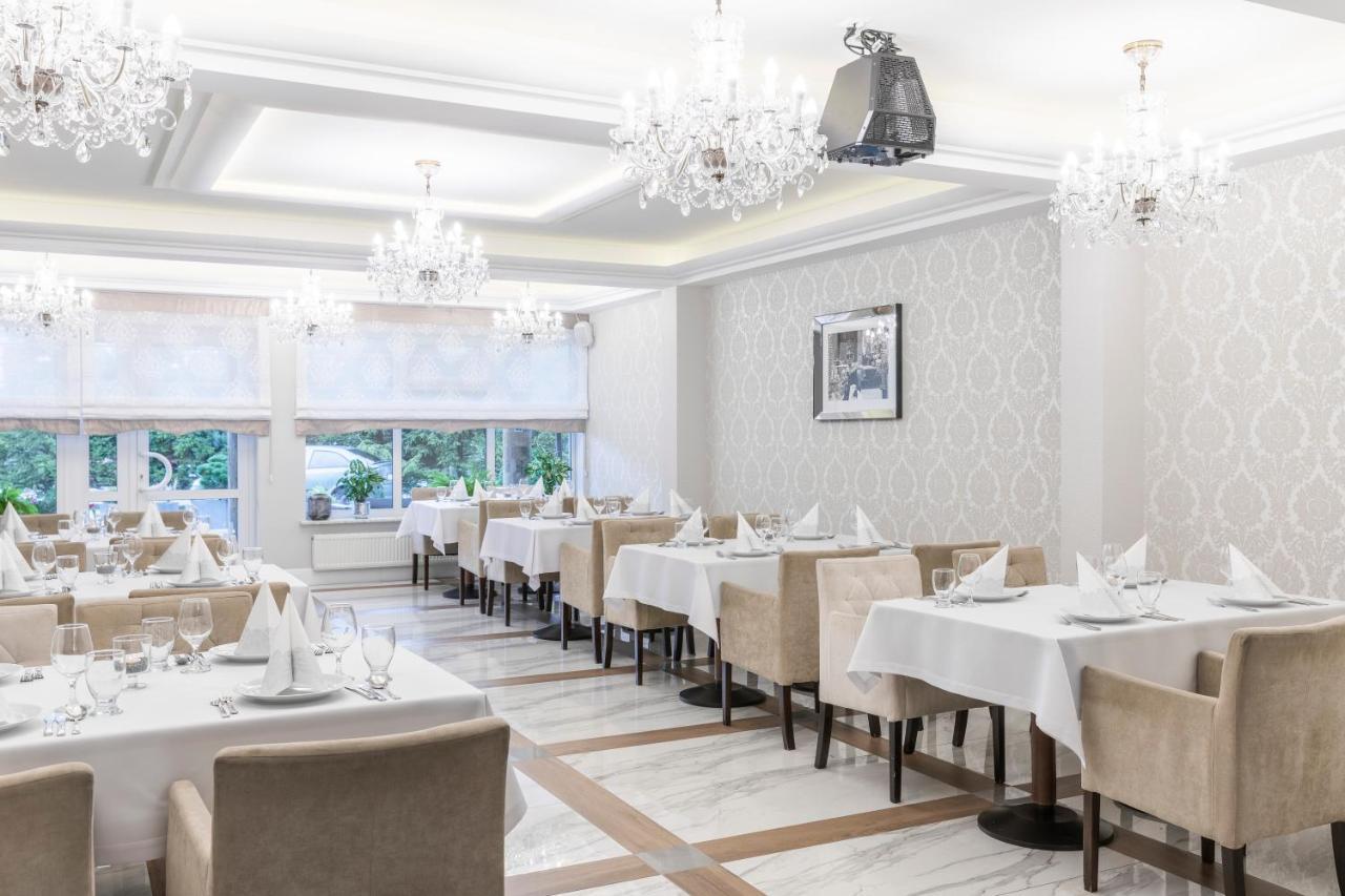 דומבקי Bursztyn - Bernstein Spa & Wellness מראה חיצוני תמונה